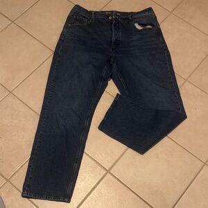 Old Navy Low-Rise Slouchy Straight Jeans